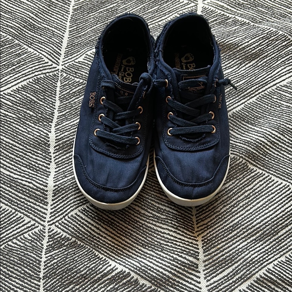 Skechers Blue Sneakers Classic Athletic Design for women size 6.5